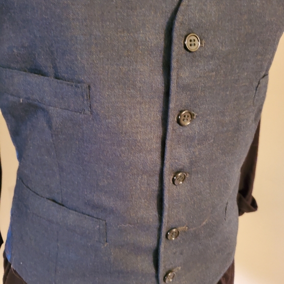 Blue vest button closure EUC 4 pockets unisex - Picture 2 of 8